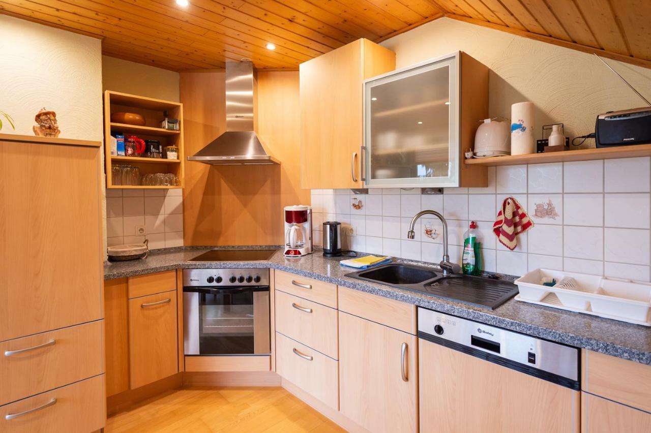 Ferienwohnung Virginija Ditscheid Екстер'єр фото