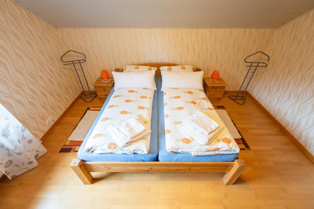 Ferienwohnung Virginija Ditscheid Екстер'єр фото