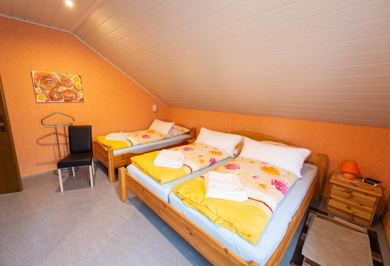 Ferienwohnung Virginija Ditscheid Екстер'єр фото